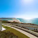 Sunset Sea Views, Silver Coast Apartment