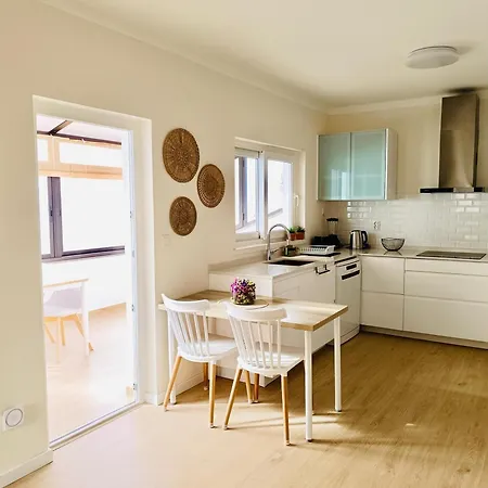Апартаменты Sunset Sea Views, Silver Coast